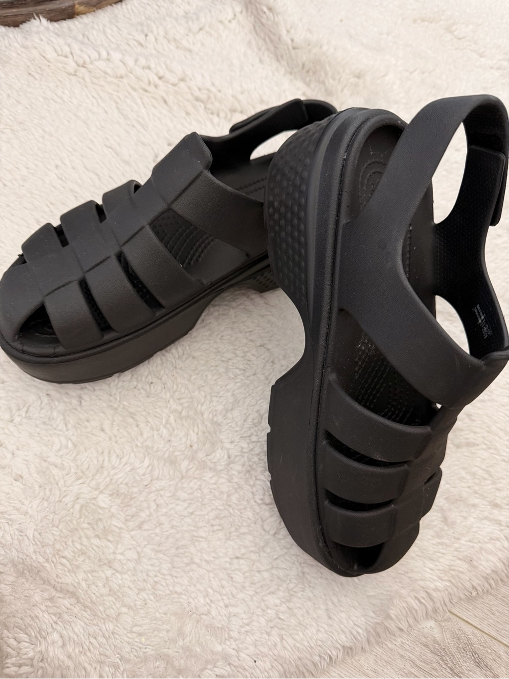 Women’s Black Platform Fisherman Sandals